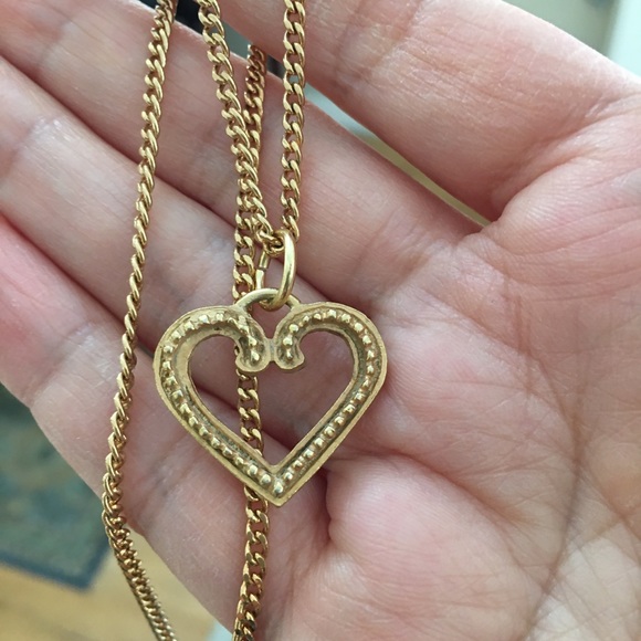 Vintage Jewelry - Gold tone open heart pendant and chain